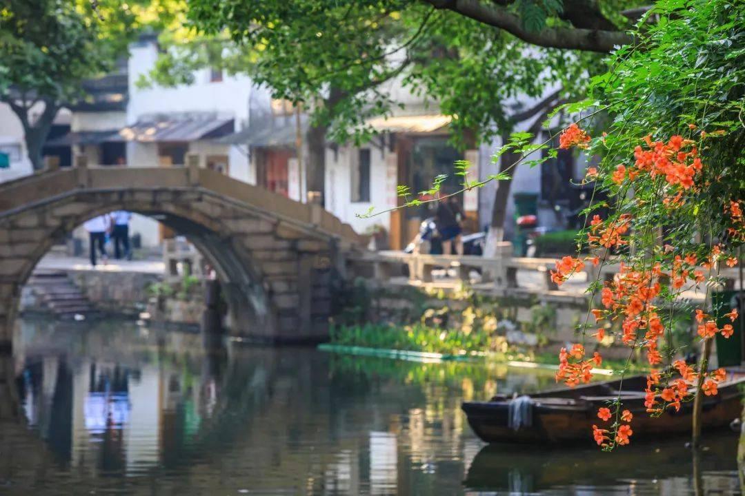 救援美丽小天使